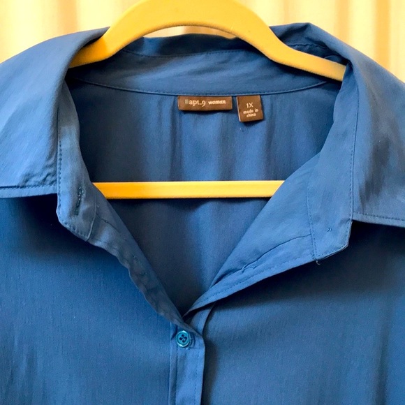Apt. 9 Blue Button Blouse 1X - Picture 2 of 4